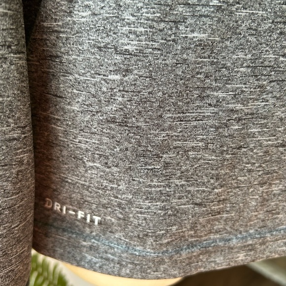 Nike dri-fit long sleeves size S men’s - Picture 7 of 9
